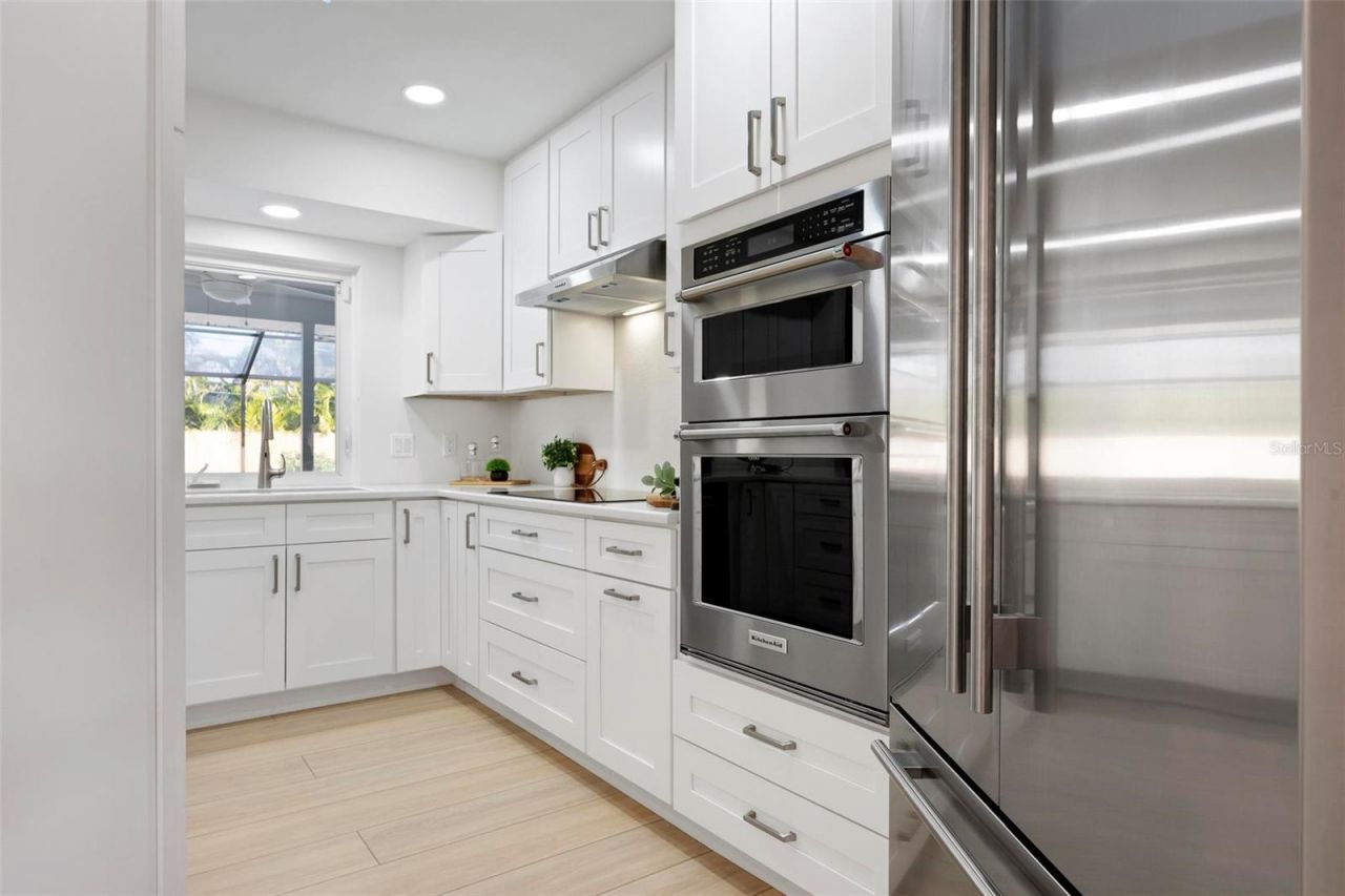 393 Flamingo Drive, Venice, FL 34285 Photo