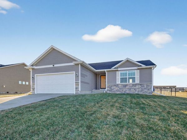 1304 NE 2nd Street, Stuart, IA 50250