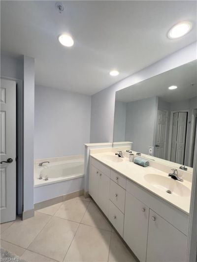 1033 Egrets Walk Cir, Unit 6-101, Naples, FL 34108 Photo