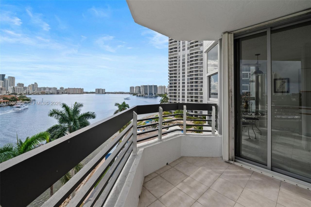 19195 NE 36th Ct, Unit 710, Aventura, FL 33180 Photo