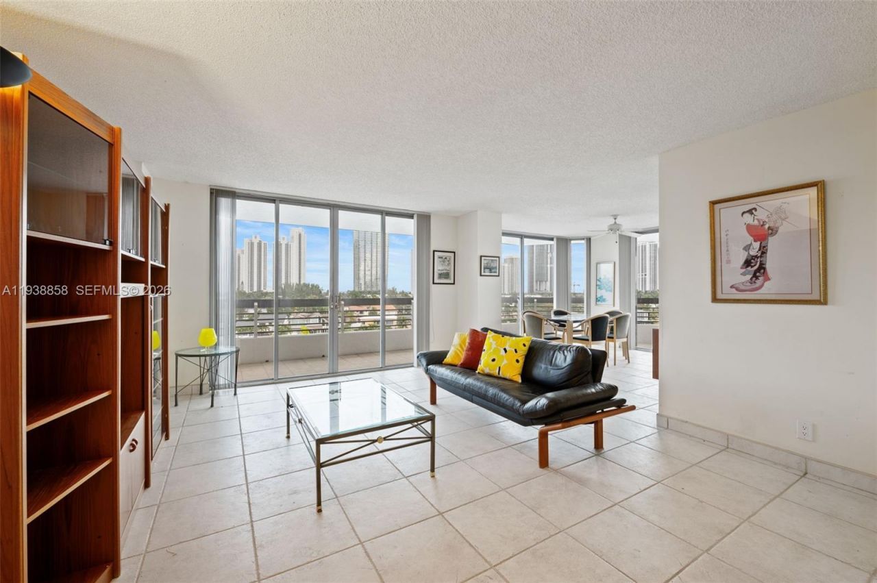 19195 NE 36th Ct, Unit 710, Aventura, FL 33180 Photo