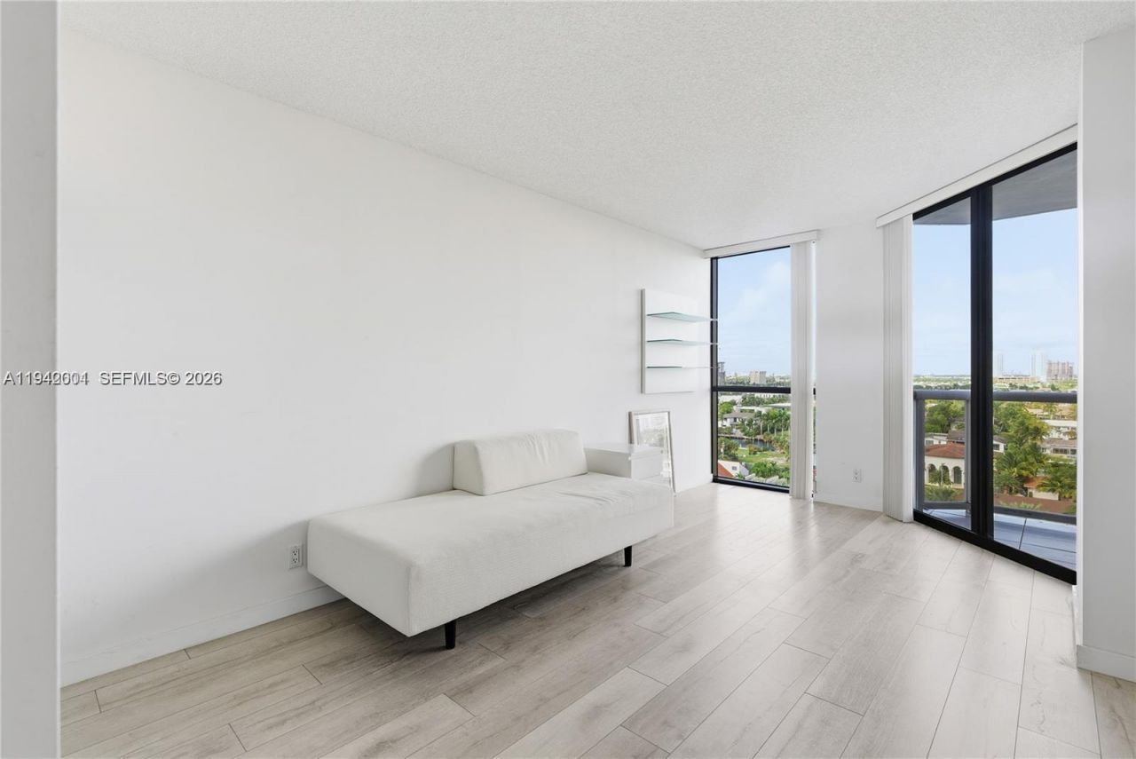 3598 Yacht Club Dr , Unit 1101, Aventura, FL 33180 Photo
