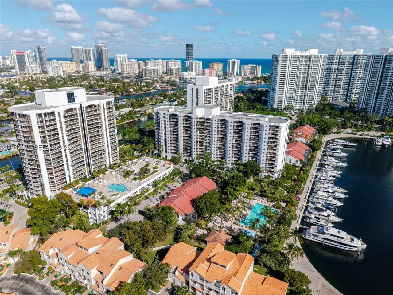 3598 Yacht Club Dr , Unit 1101, Aventura, FL 33180 Photo