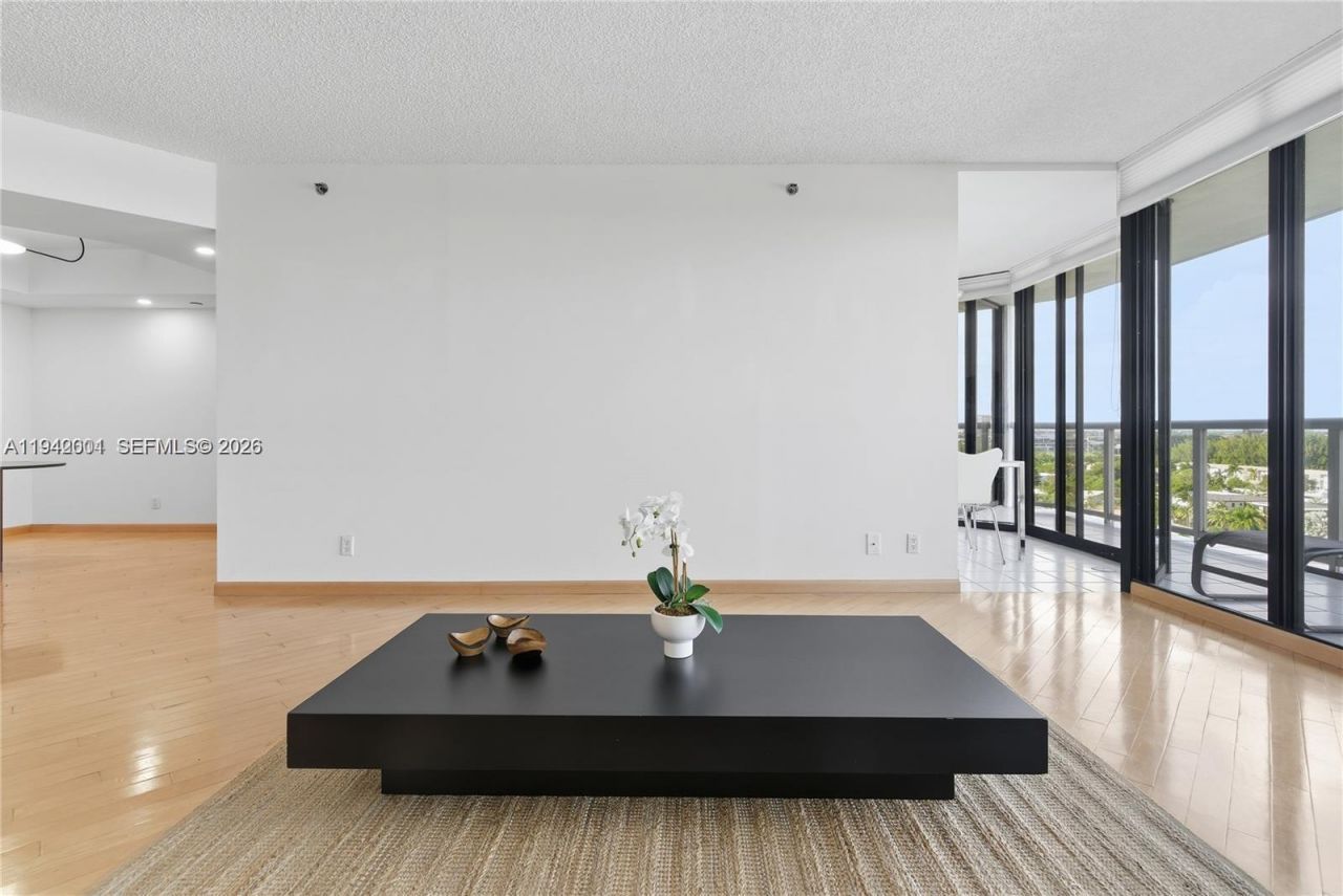 3598 Yacht Club Dr , Unit 1101, Aventura, FL 33180 Photo