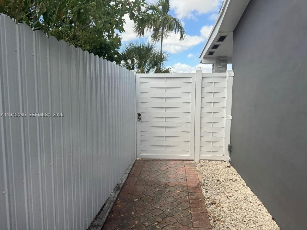 412 W 15th St, Hialeah, FL 33010 Photo