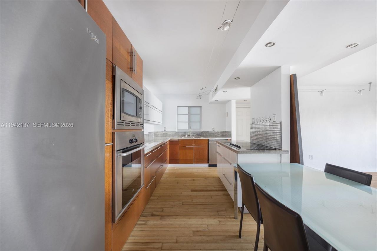 947 Lenox Ave, Unit 501, Miami Beach, FL 33139 Photo