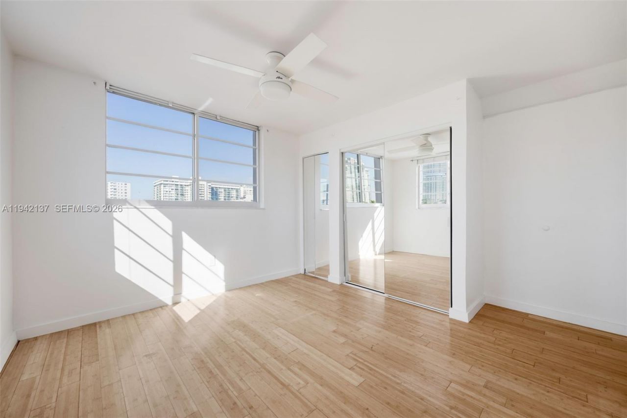 947 Lenox Ave, Unit 501, Miami Beach, FL 33139 Photo