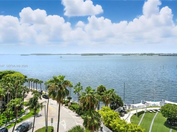 200 SE 15th Rd, Unit 9I, Miami, FL 33129