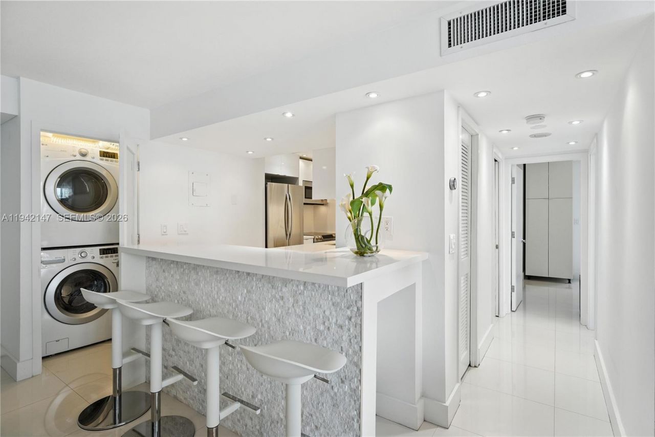 200 SE 15th Rd, Unit 9I, Miami, FL 33129 Photo