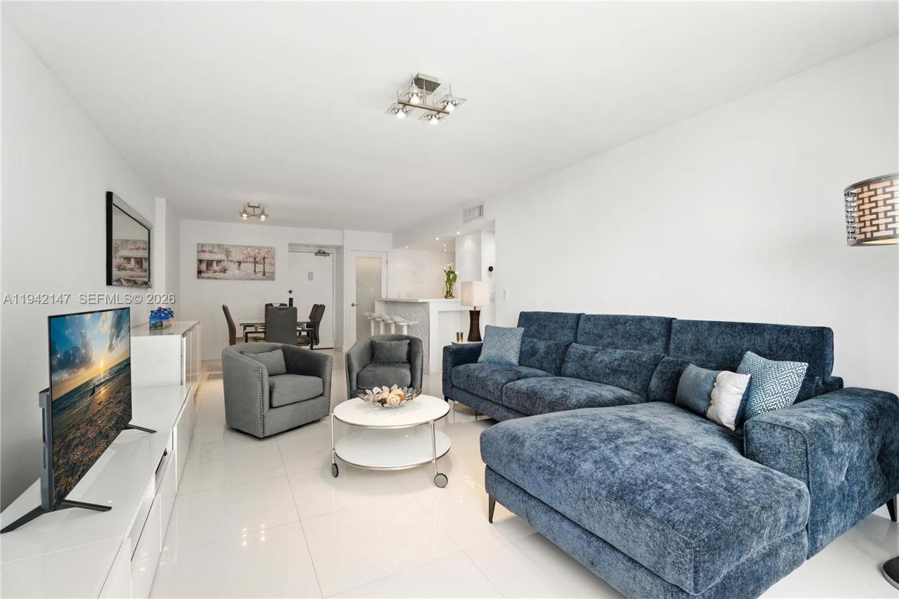 200 SE 15th Rd, Unit 9I, Miami, FL 33129 Photo