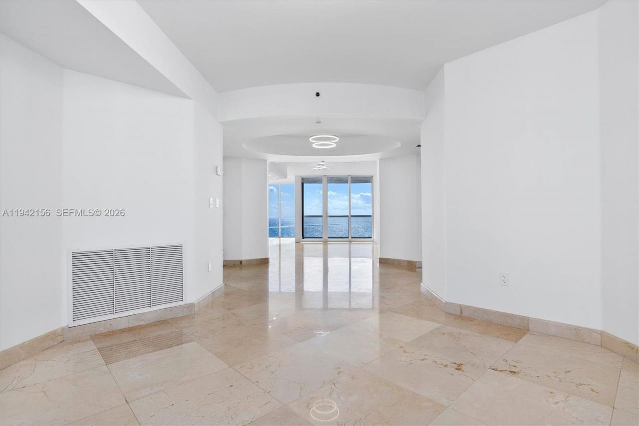 19111 Collins Ave, Unit 1102, Sunny Isles Beach, FL 33160 Photo