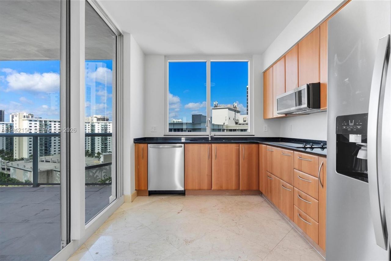 19111 Collins Ave, Unit 1102, Sunny Isles Beach, FL 33160 Photo