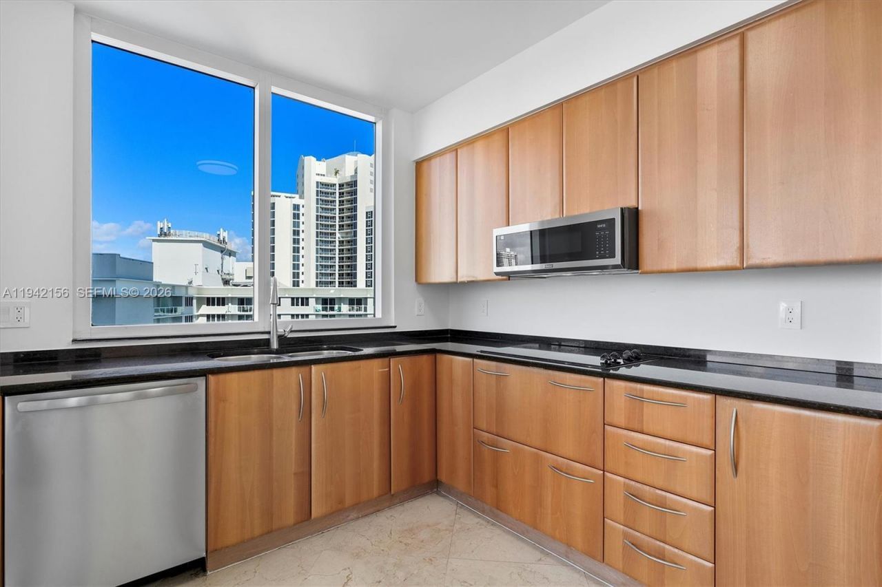 19111 Collins Ave, Unit 1102, Sunny Isles Beach, FL 33160 Photo