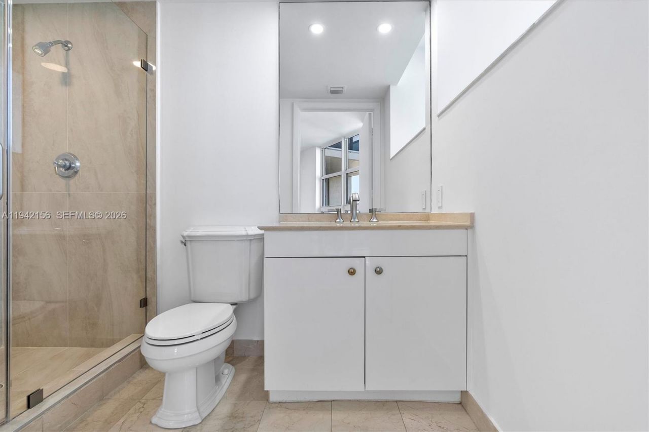 19111 Collins Ave, Unit 1102, Sunny Isles Beach, FL 33160 Photo