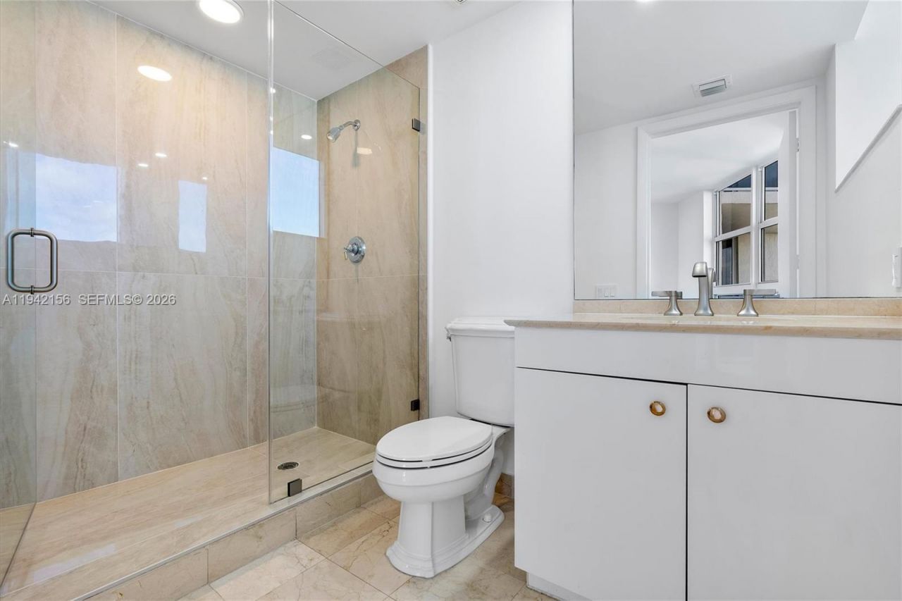 19111 Collins Ave, Unit 1102, Sunny Isles Beach, FL 33160 Photo