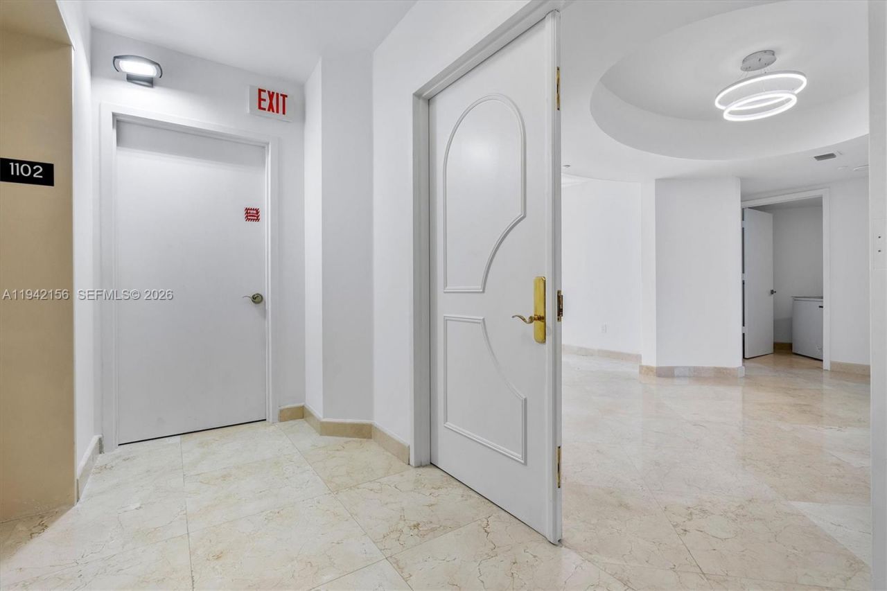 19111 Collins Ave, Unit 1102, Sunny Isles Beach, FL 33160 Photo