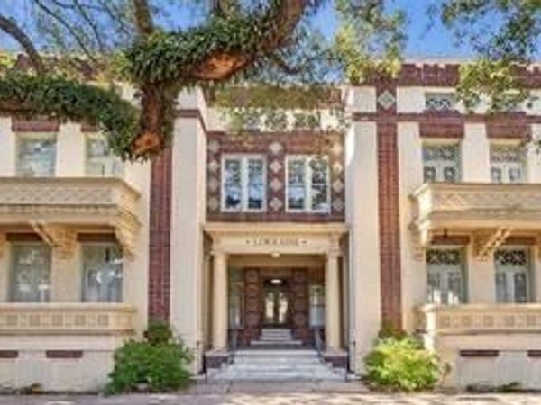 8000 SAINT CHARLES Avenue, Unit C, New Orleans, LA 70118