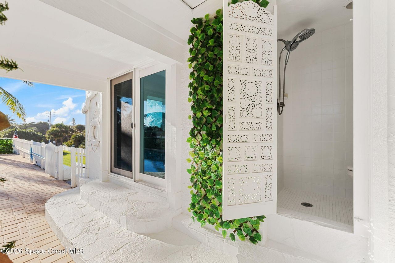 5865 Highway A1a, Melbourne Beach, FL 32951 Photo