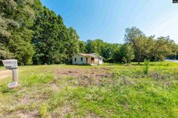 1322 Friendly Woods Road photo 4