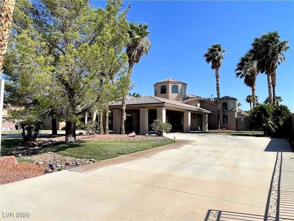 6445 Ponderosa Way, Las Vegas, NV 89118