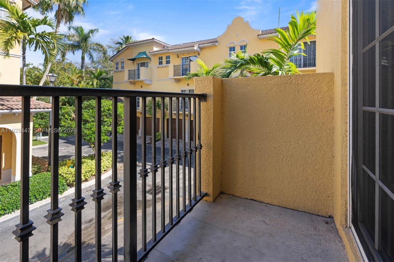 2508 SW 14th Ave, Unit 701, Fort Lauderdale, FL 33315 Photo