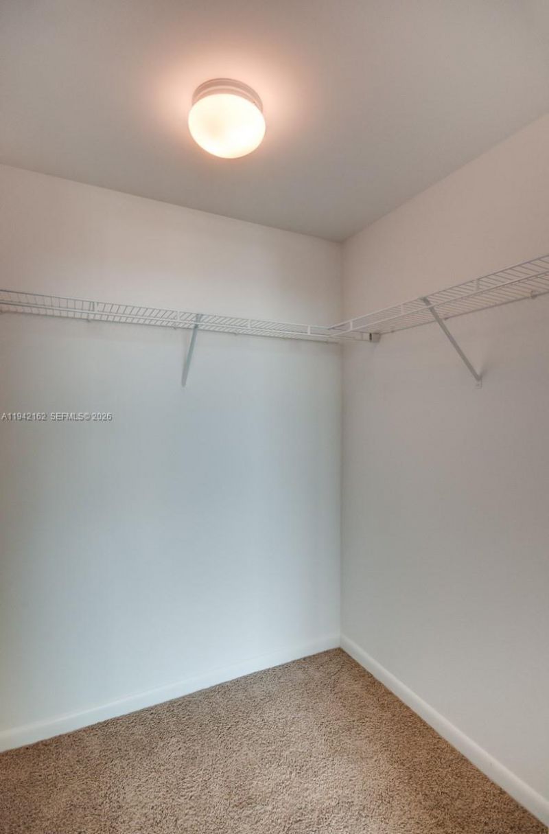 253 NE 2nd St , Unit 1107, Miami, FL 33132 Photo