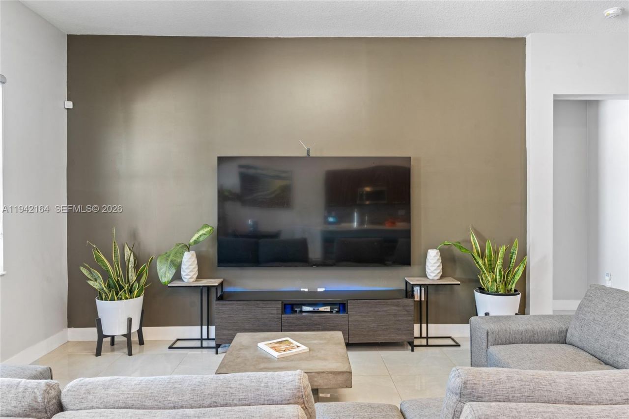 17375 SW 41st St, Miramar, FL 33029 Photo