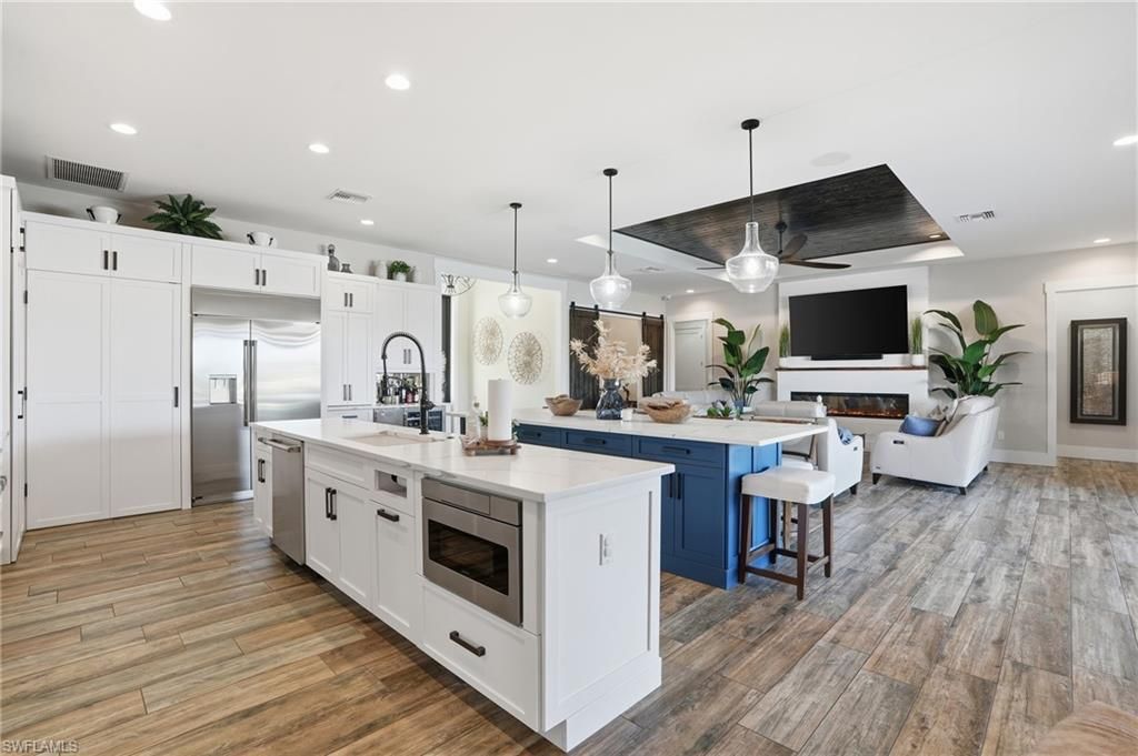 891 W Cape Estates Cir, Cape Coral, FL 33993 Photo