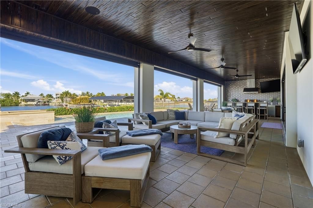 891 W Cape Estates Cir, Cape Coral, FL 33993 Photo