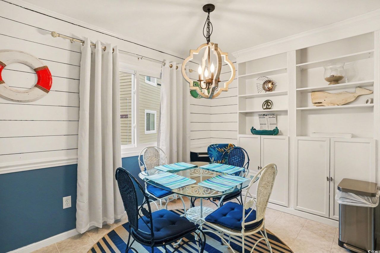 609 Hillside Dr. S. Photo 5