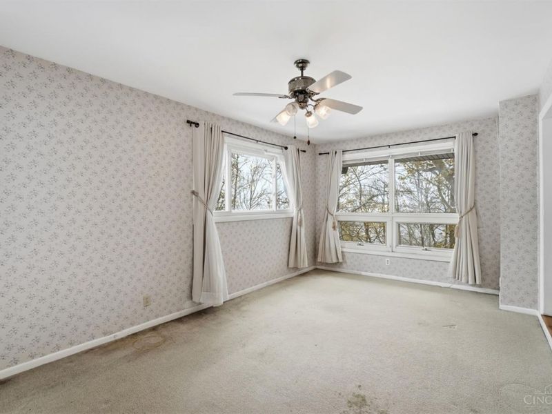 5800 Cherokee Drive, Madeira, OH 45243 Photo 11