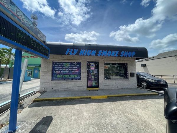820 Cape Coral PKWY E, CAPE CORAL, FL 33904