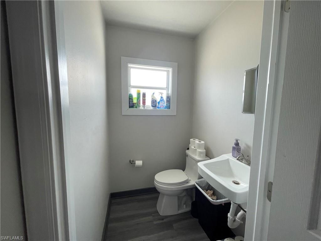 820 Cape Coral Pkwy E, Cape Coral, FL 33904 Photo