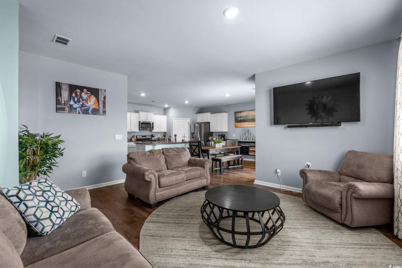 1023 Flintshire Dr. Photo 6