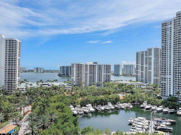 19400 Turnberry Way , Unit 1131, Aventura, FL 33180