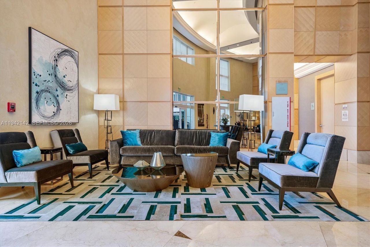 19400 Turnberry Way , Unit 1131, Aventura, FL 33180 Photo