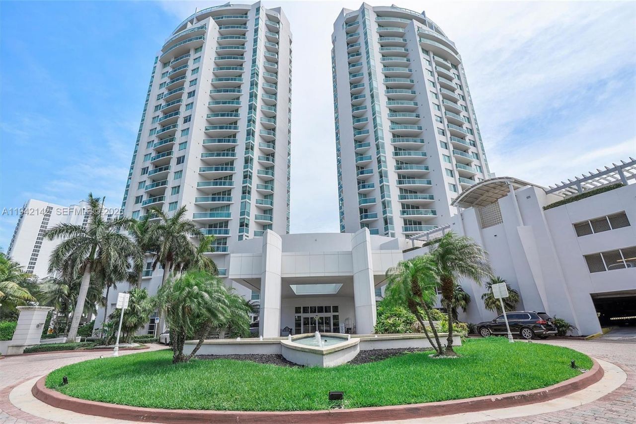 19400 Turnberry Way , Unit 1131, Aventura, FL 33180 Photo