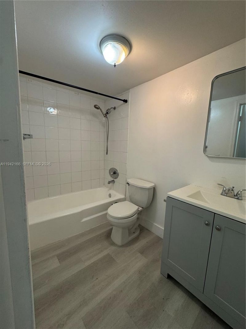 645 NE 121st St, Unit 307, North Miami, FL 33161 Photo