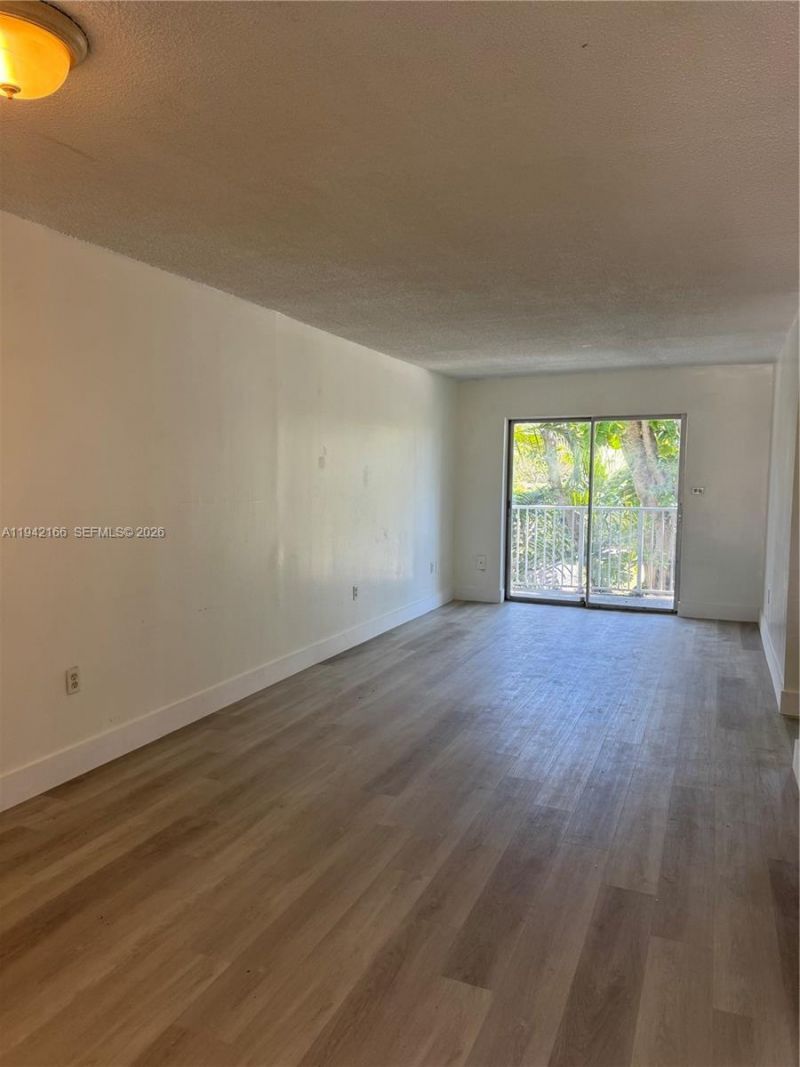 645 NE 121st St, Unit 307, North Miami, FL 33161 Photo