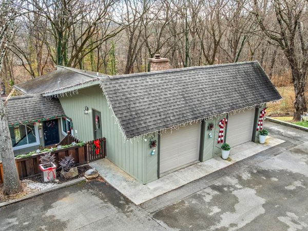 1900 Ridgecrest Drive, Knoxville, TN 37918