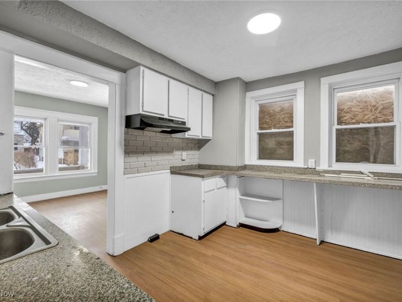 13114 Durkee Avenue, Cleveland, OH 44105 Photo 16