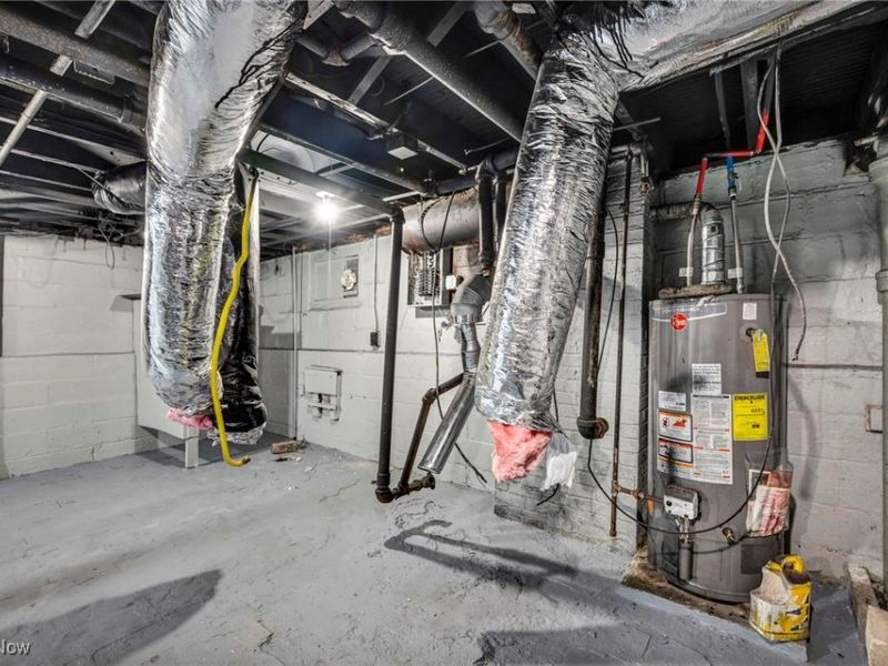 13114 Durkee Avenue, Cleveland, OH 44105 Photo 41