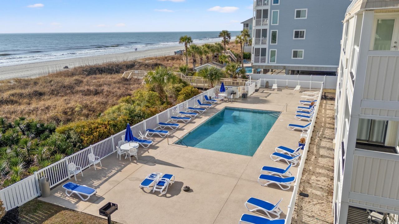 9600 Shore Dr. Photo 29