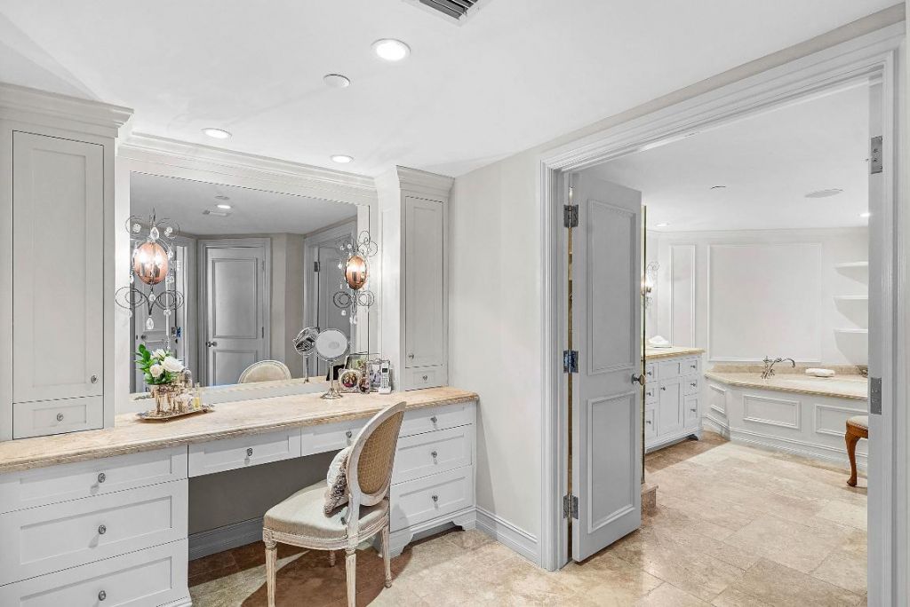 3100 S Ocean Boulevard, Unit 302s, Palm Beach, FL 33480 Photo