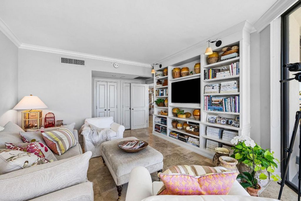 3100 S Ocean Boulevard, Unit 302s, Palm Beach, FL 33480 Photo