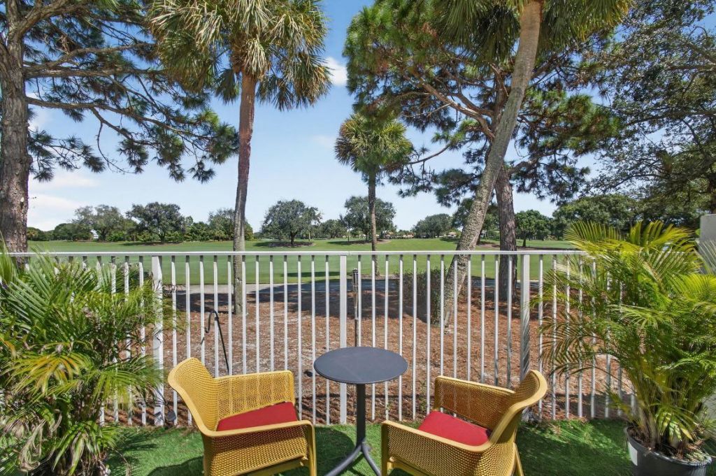 2080 Chagall Circle, West Palm Beach, FL 33409 Photo