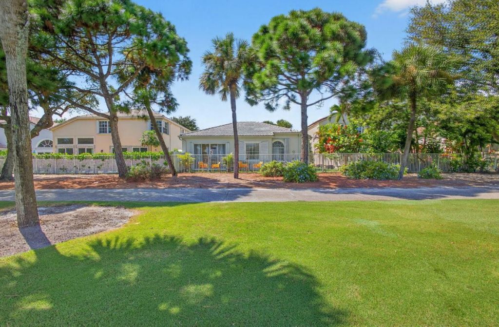 2080 Chagall Circle, West Palm Beach, FL 33409 Photo