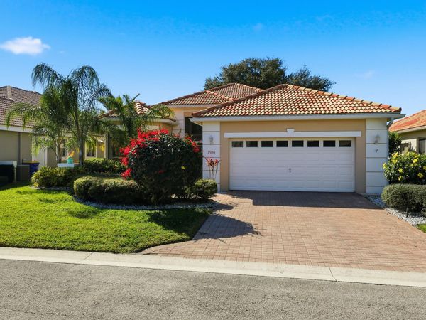 7954 SE Hempstead Circle, Hobe Sound, FL 33455