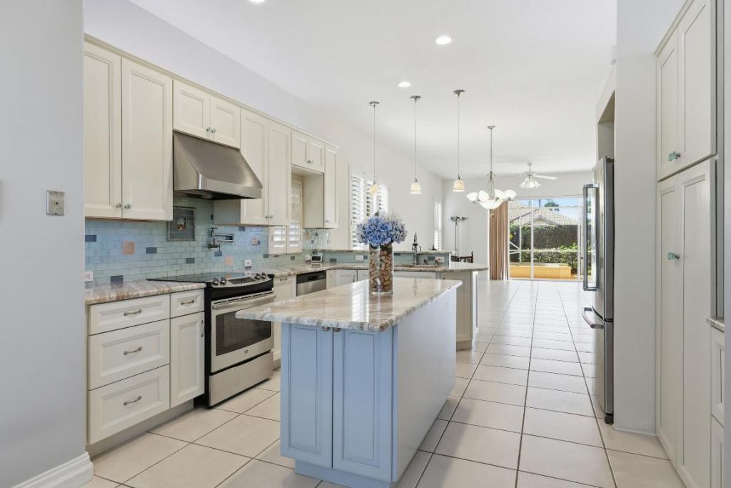 7954 SE Hempstead Circle, Hobe Sound, FL 33455 Photo