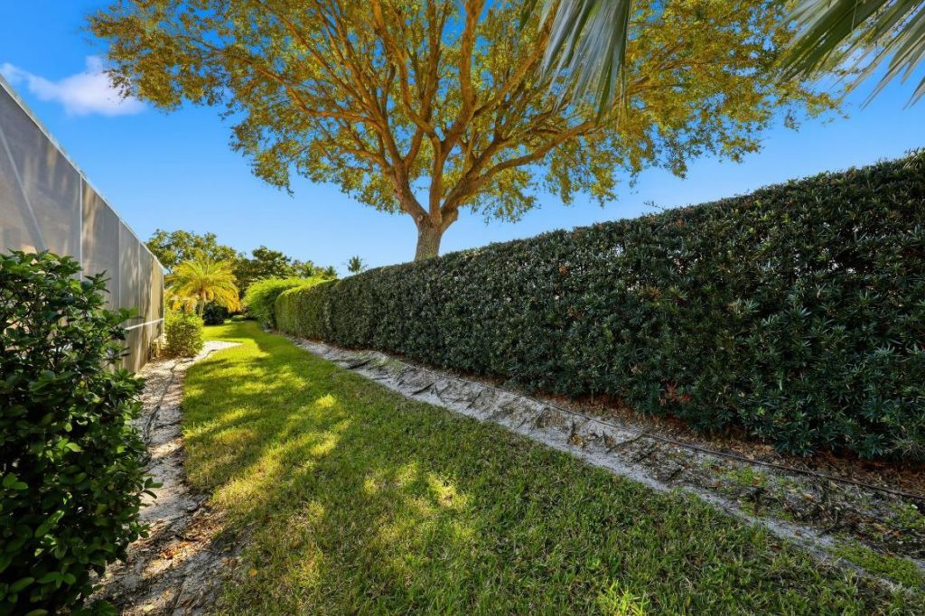 7954 SE Hempstead Circle, Hobe Sound, FL 33455 Photo